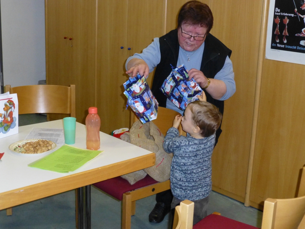 21.12.2012: Weihnachtsfeier bei den Kindern